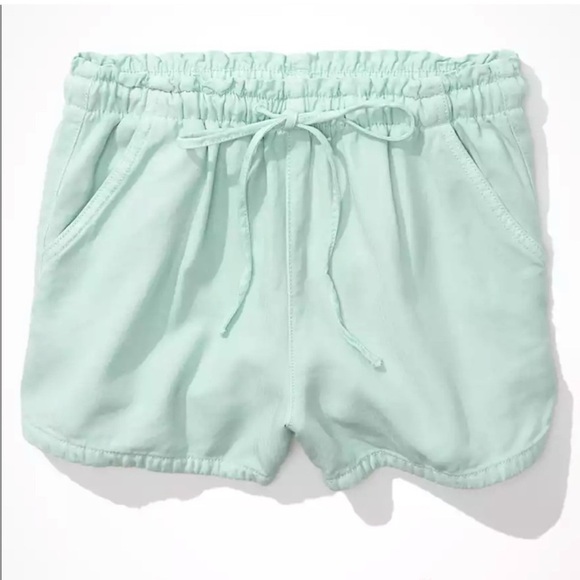 American Eagle Lightweight Drawstring Shorts with pockets - Picture 3 of 4